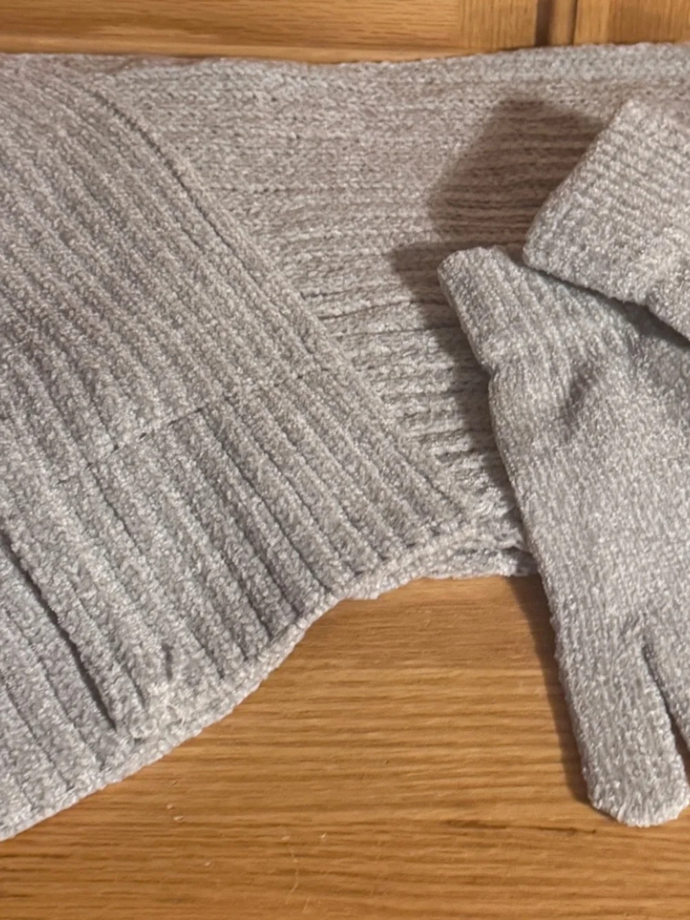 Women's Winter Hat, Gloves, & Scarf Set Warm Winter Gray